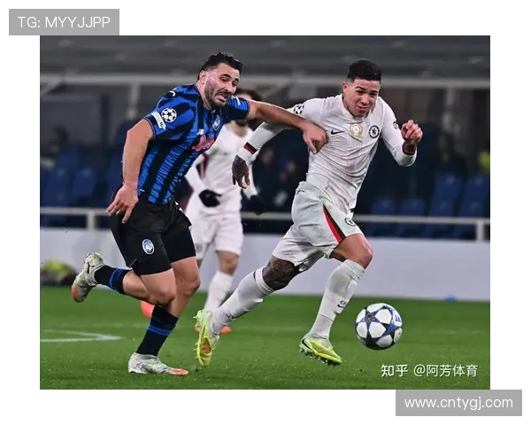 意甲最新积分榜分析米兰追赶榜首仍需努力科莫与亚特兰大同分争夺前列